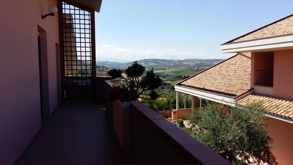 B&B Mirella Citta Sant'Angelo Eksteriør bilde