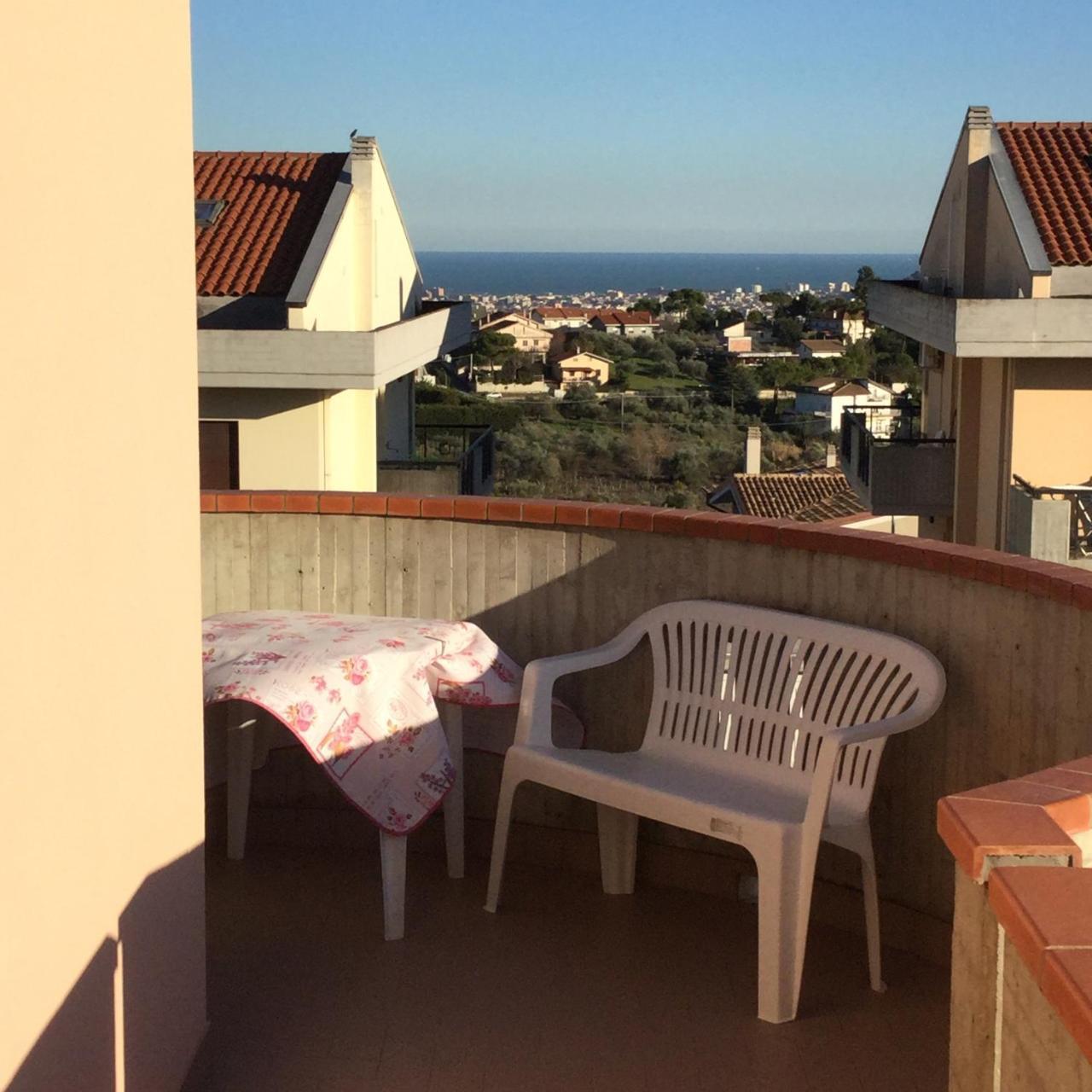 B&B Mirella Citta Sant'Angelo Eksteriør bilde